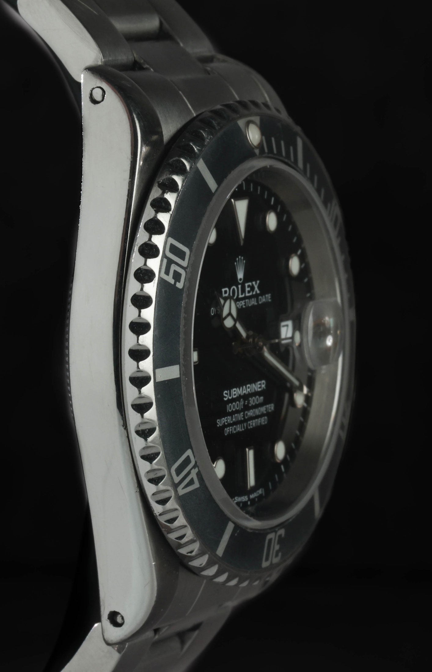 Pre-owned vintage Rolex Submariner 40mm 16610 1996 Box & Papers | Crown Vintage Watches