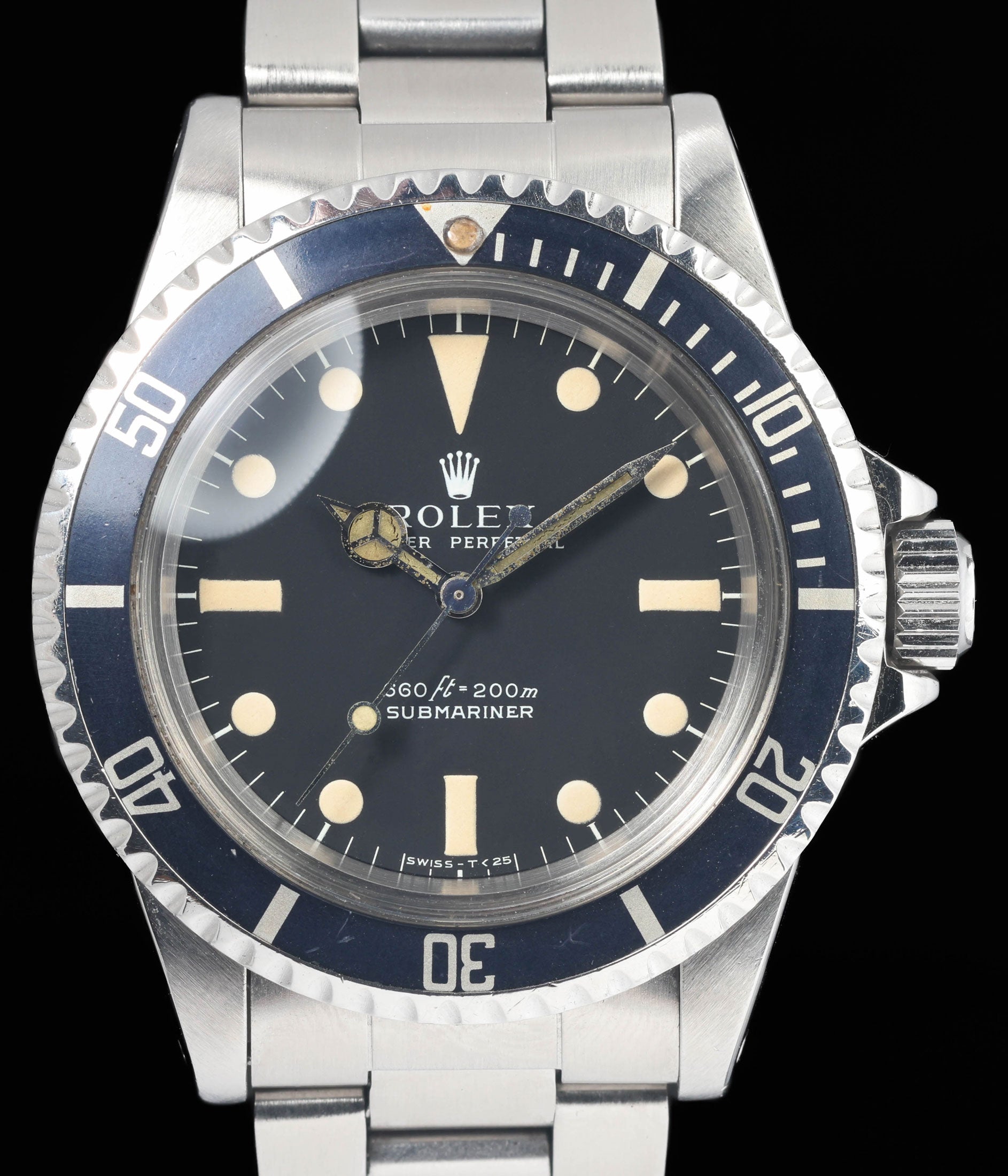 Preowned vintage Rolex Submariner 5513 'Serif Dial' 40mm 1978 | Crown Vintage Watches