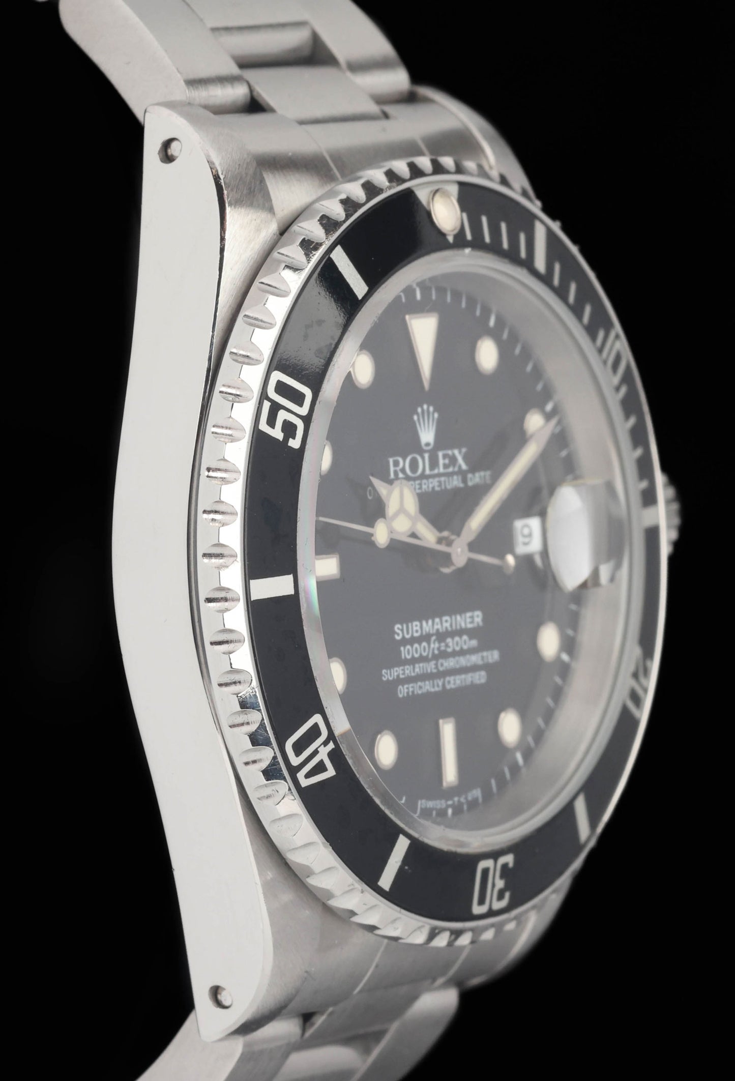 Preowned vintage Rolex Submariner Date 16610 40mm 1991 | Crown Vintage Watches