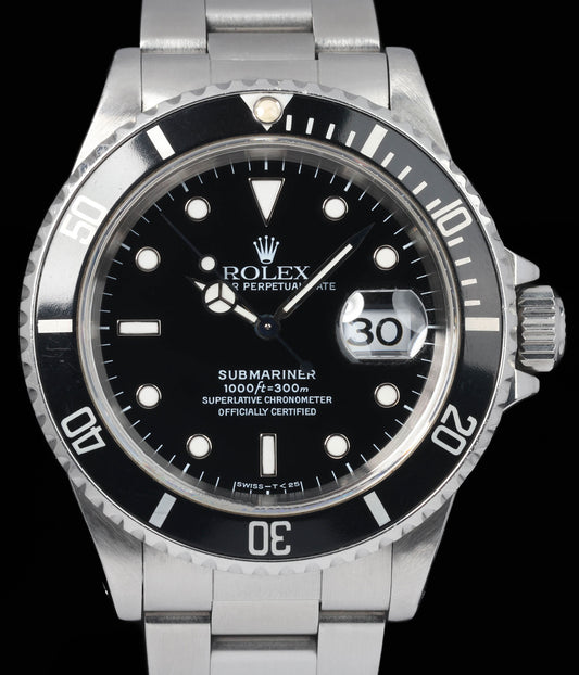 Preowned vintage Rolex Submariner Date 16610 40mm 1996 | Crown Vintage Watches