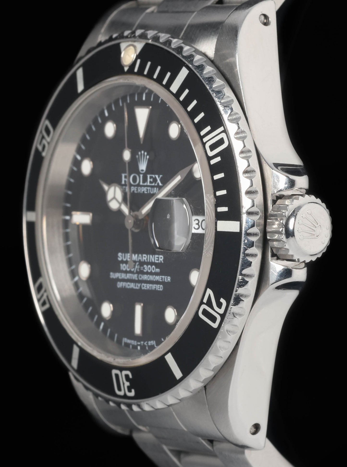 Preowned vintage Rolex Submariner Date 16610 40mm 1996 | Crown Vintage Watches