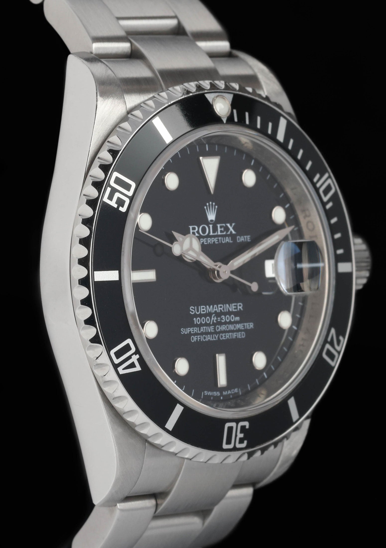Pre-owned vintage Rolex Submariner Date 16610 ‘Engraved Rehaut’ 40mm 2008 | Crown Vintage Watches