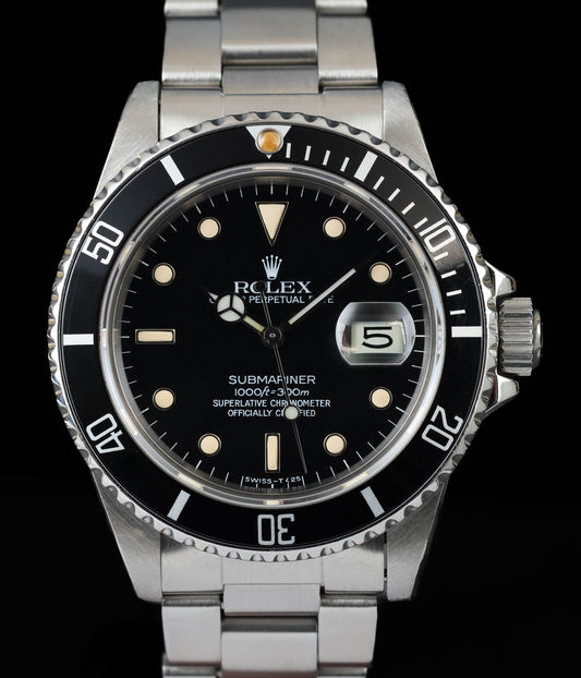 Pre-owned vintage Rolex Submariner Date 16800 40MM 1985 | Crown Vintage Watches