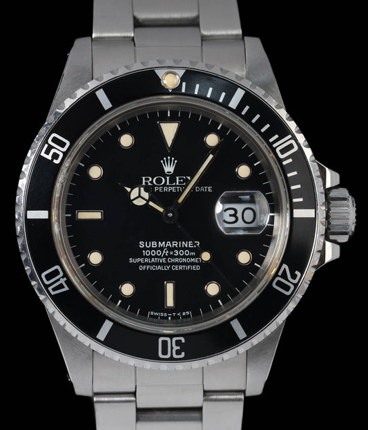 Pre-owned vintage Rolex Submariner Date 40MM 168000 | 1987 Watch & Box - Crown Vintage Watches