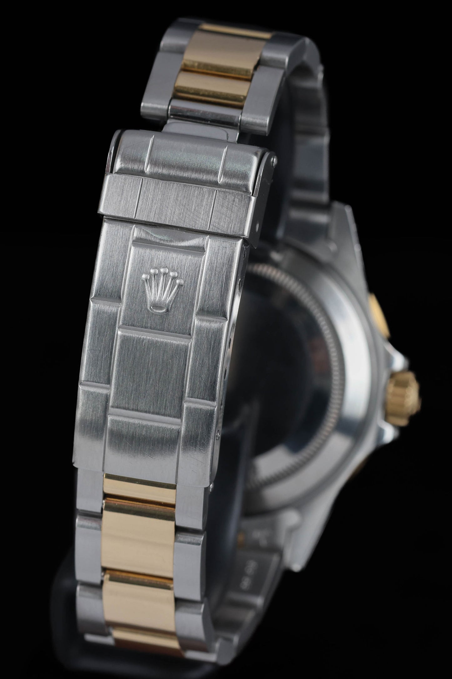 Pre-owned vintage Rolex Submariner Date Two-Tone 16613LB 40MM 1997 Box & Paper | Crown Vintage Watches