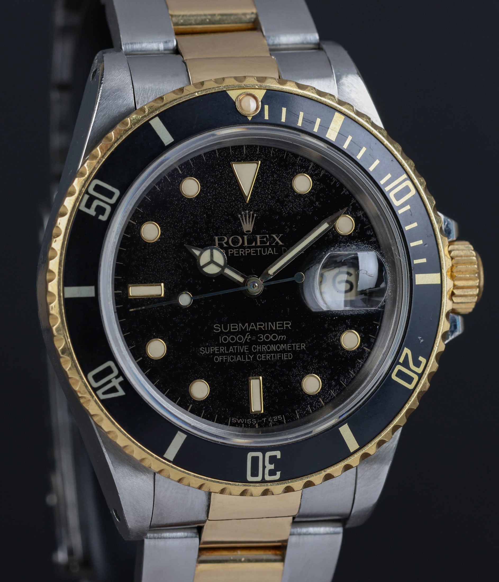 Pre-owned vintage Rolex Submariner Two-Tone Tropical Stardust 16803 40mm 1988 | Crown Vintage Watches