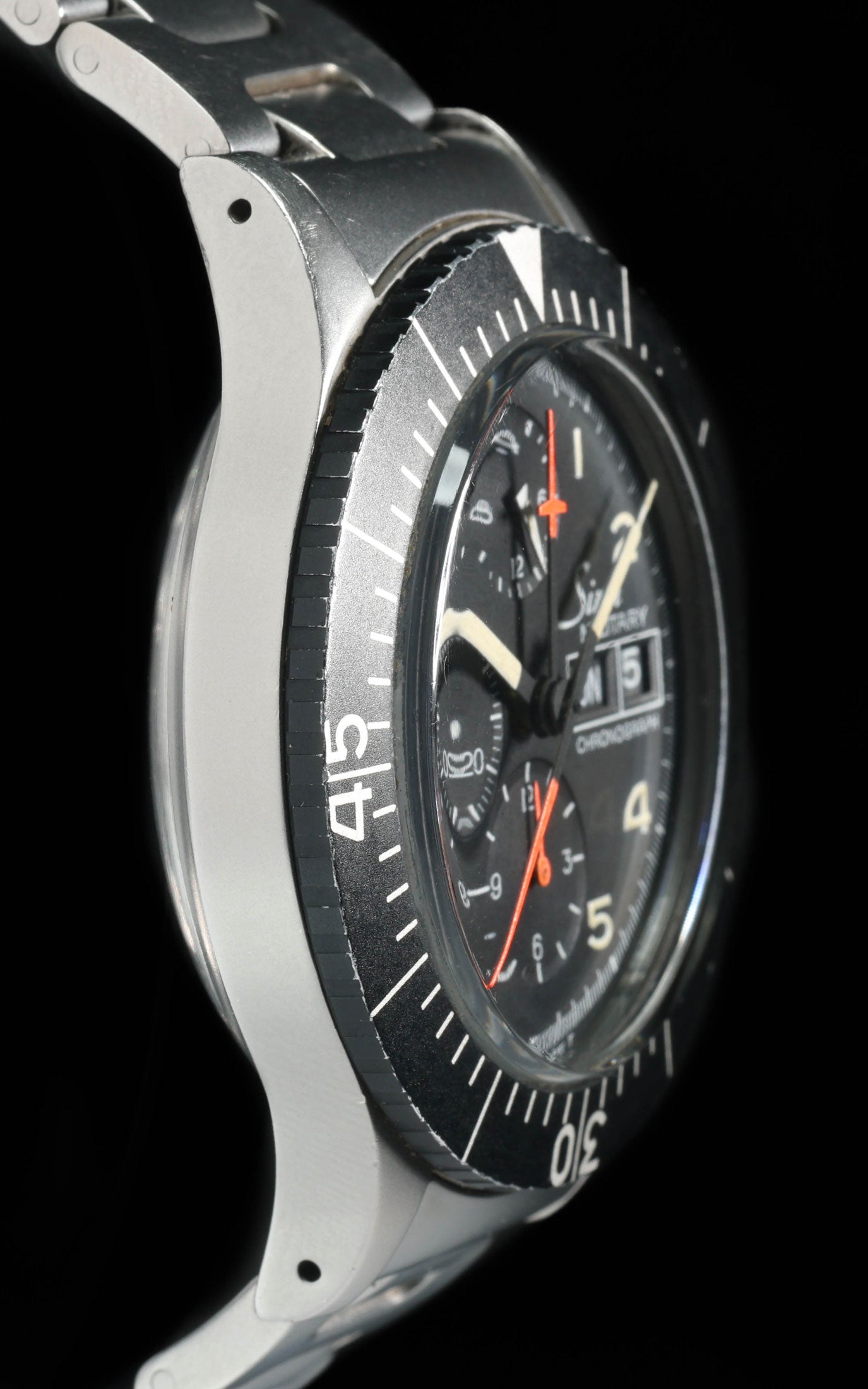 Pre-owned vintage Sinn 156.B Military Chronograph 43MM Circa 1990 | Crown Vintage Watches