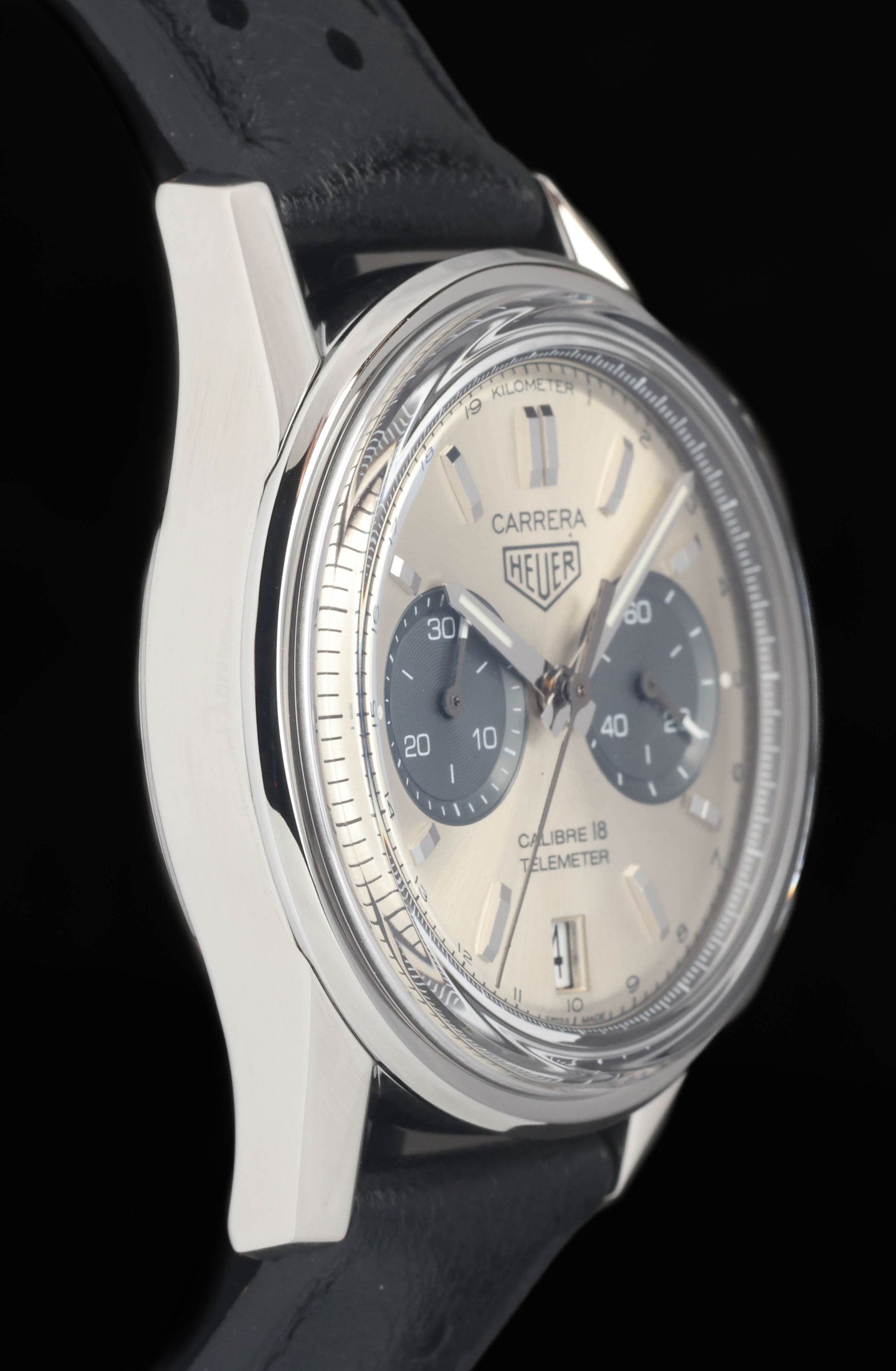 Preowned vintage TAG  Heuer Carrera  Calibre 18 CAR221A.FC6353 39mm 2017 | Crown Vintage Watches