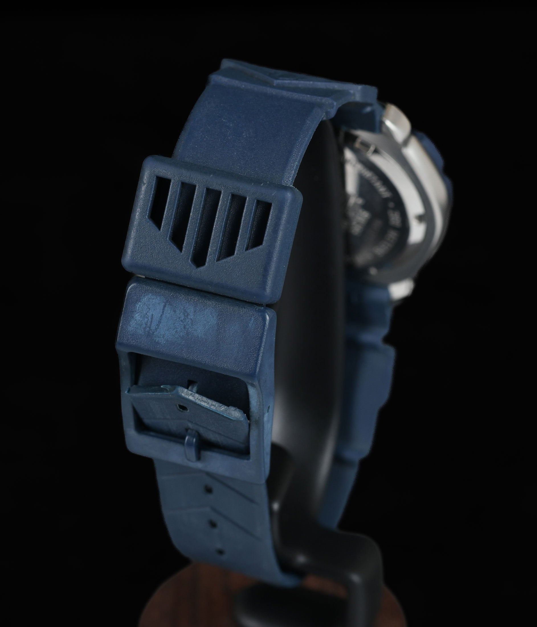 Vintage TAG Heuer Formula 1 WA1210 Blue Dial Circa 1990s | Crown Vintage Watches