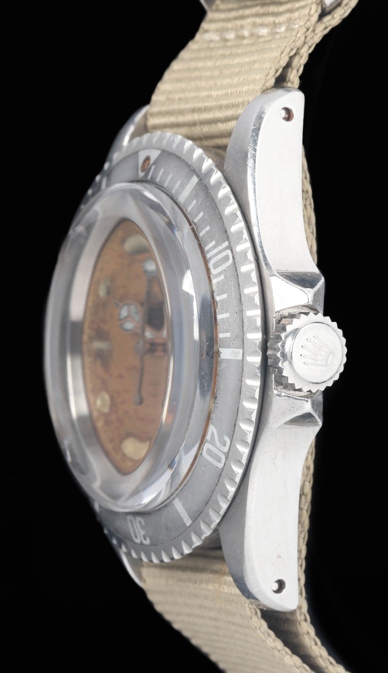 Preowned vintage Tudor Submariner Oyster-Prince 7928 'Tropical' Eagle Beak 40MM 1960 | Crown Vintage Watches