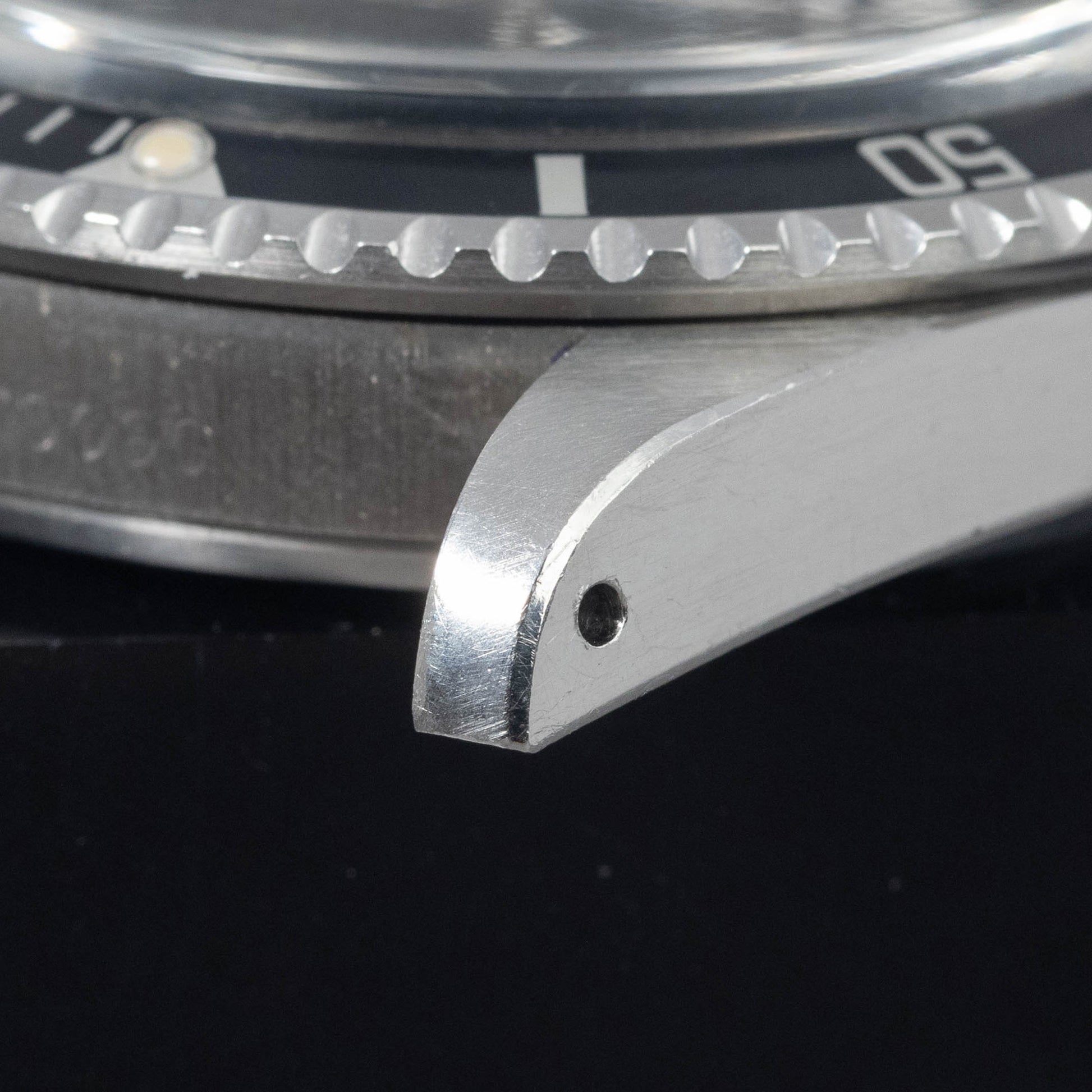 Preowned vintage Tudor Submariner 79090 Black 39mm 1989 | Crown Vintage Watches