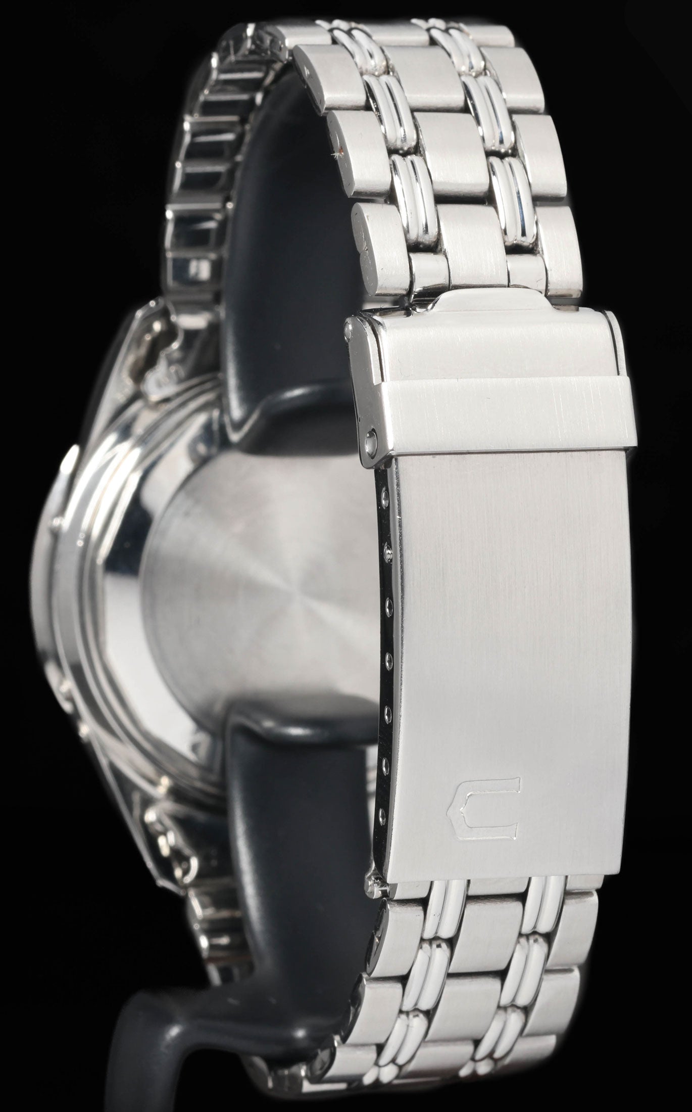 Preowned vintage Universal Genève Tri Compax 881101/02 'Evil Clapton' 37mm 1967 | Crown Vintage Watches
