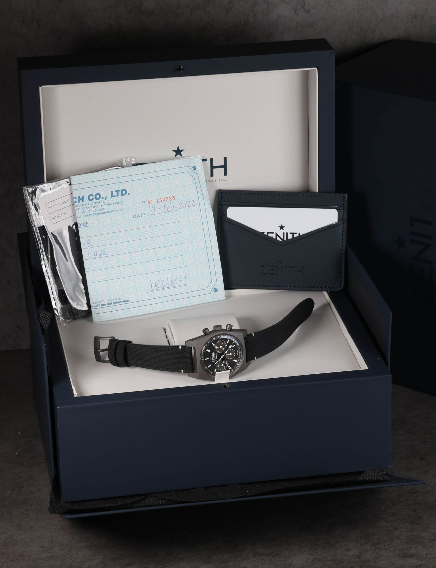 Pre=owned vintage Zenith El Primero Chronomaster Revíval Shadow Ref. 97.T384.4061/21.C822 37MM 2022 | Crown Vintage Watches