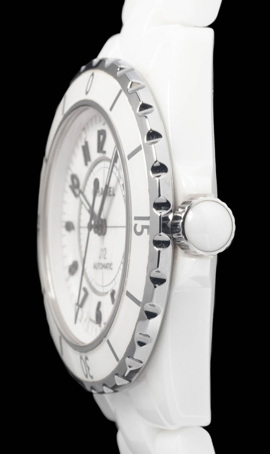 Preowned vintage Chanel J12 H0970 38mm Circa 2010s | Crown Vintage Watches