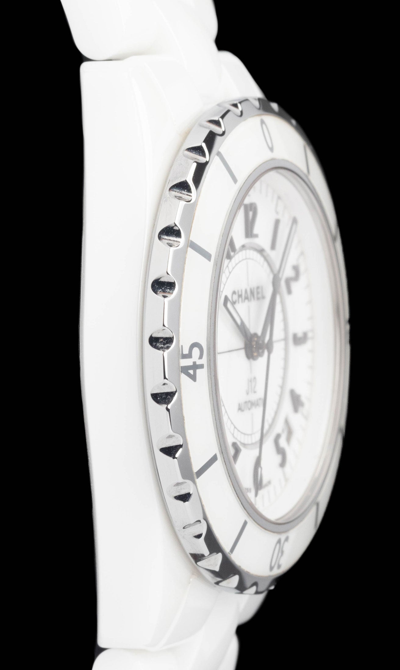 Preowned vintage Chanel J12 H0970 38mm Circa 2010s | Crown Vintage Watches