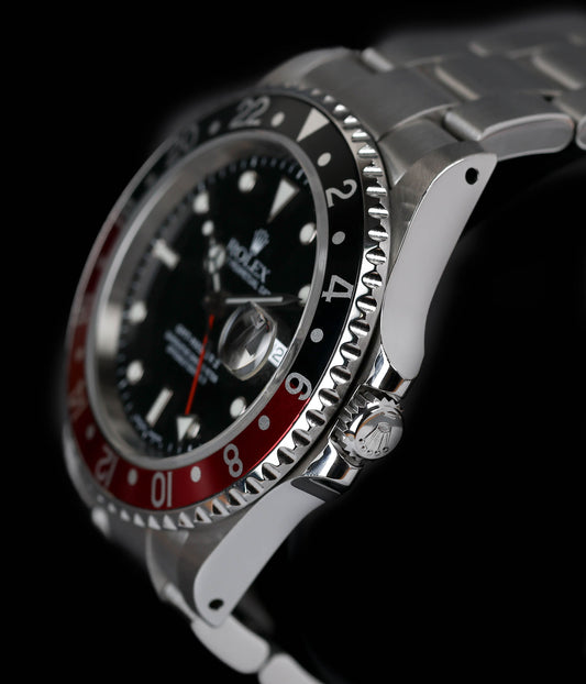 Rolex GMT Master II Coke 40MM 16710 2000 | Crown Vintage Watches